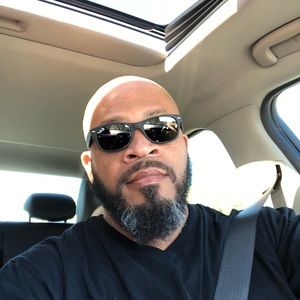 Meet your Posher, Victor